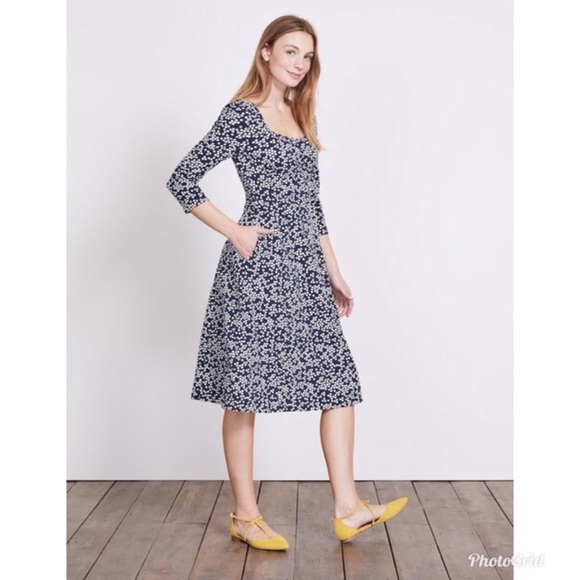 Boden Dresses & Skirts - Boden Julianna Ponte Dress Sz 10 Blue White Fit & Flare Pockets